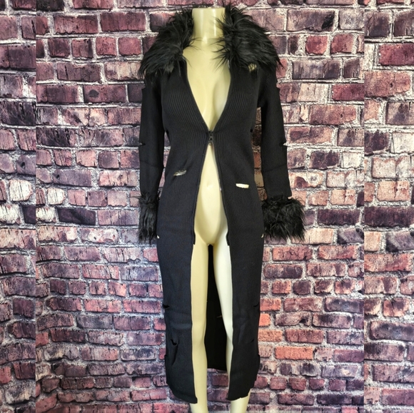 Sold - Picture 3 of 14